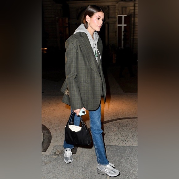 New Balance 990, Made In USA, Women's Grey Hi Lite Lifestyle Casual Sneakers NWT - Picture 4 of 5